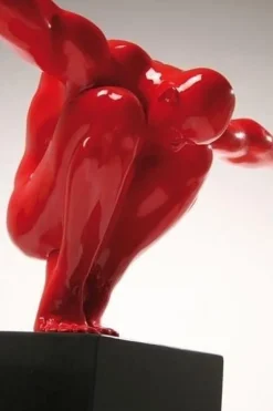 Figurka Dekoracyjna Athlet 75x42 Cm Czerwona
