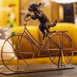 Figurka Dekoracyjna Dog With Bicycle 44x36 Cm