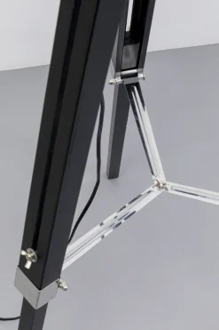 Lampa Podłogowa Trójnóg Z Regulacją Wysokości Drewniana Czarna 99-144 Cm