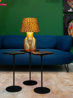 Lampa Stołowa Złota Z Abażurem W Cętki Motyw Ludzkiego Ciała Ø30x48 Cm