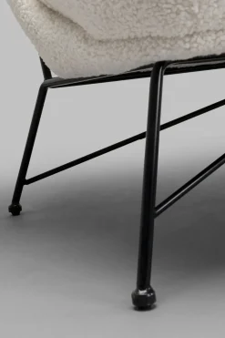Sofa 2-osobowa Biała Boucle Nogi Czarne Stalowe 139 Cm