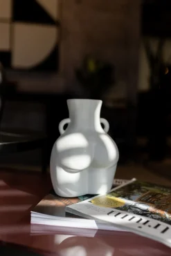 Wazon Biały Z Motywem Ludzkiego Ciała Ceramiczny 16x22 Cm